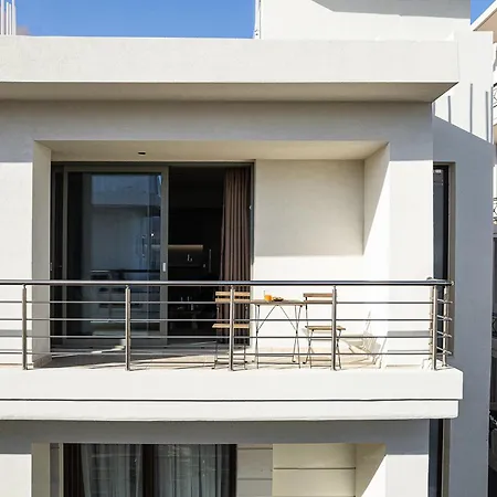 Nomada Chania * Chania (Crete)