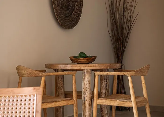 Nomada Chania * 하니아