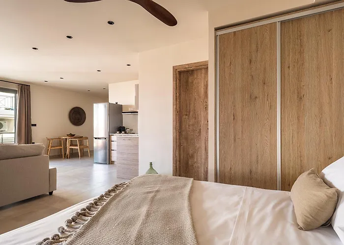 Nomada Chania * 하니아